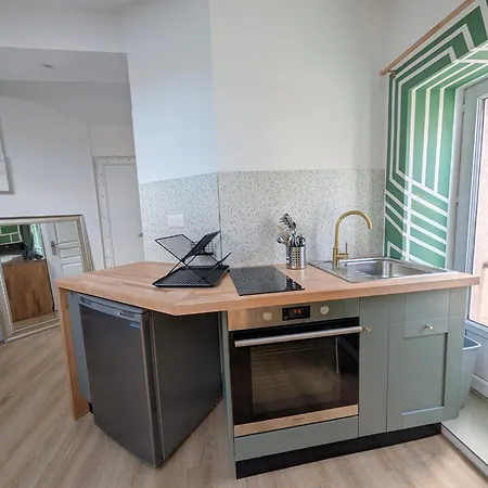 Julia's - French Tendance Apartmán